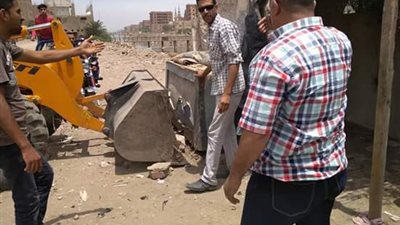 صور| إزالة 21 حالة تعد علي أملاك الري في قليوب