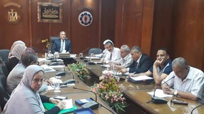 صور| محافظ السويس: تقنين الاراضى مركزى ولا يستطيع أحد التدخل فيه