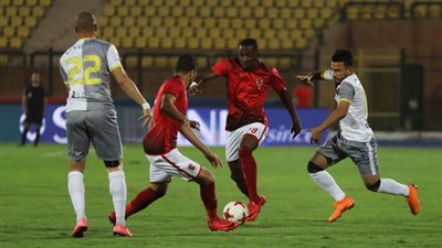 رغم تأزم الموقف في بطولة إفريقيا.. الأهلي يكافئ اللاعبين عقب مواجهة المصري