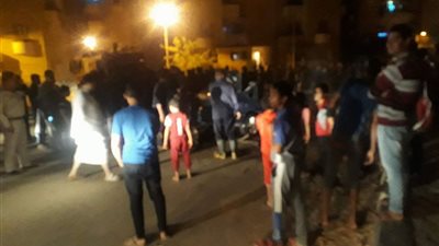 صور| تفحم سيارة بحي البستان بمدينة الخارجة في الوادي الجديد
