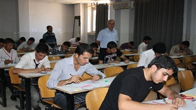 10472 طالب يؤدون امتحانات الدبلومات الفنية بالإسماعيلية