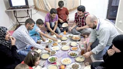للمتزوجات حديثا.. نصائح لتخطي عزومة رمضان لأهل زوجها في رمضان 2018