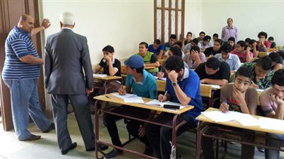 فيديو| إحالة 50 طالبًا بامتحانات الدبلومات الفنية للتحقيق.. والسبب!!