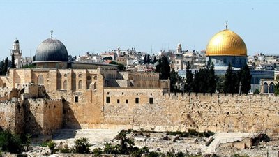 قوات الإحتلال تتعمد انتهاك الاقصى واستفزاز أبناء القدس المحتلة