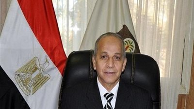 موظفة تستغيث بـ