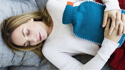 آلام المعدة ما بين الطبيعية والخطرة.. تعرف عليها