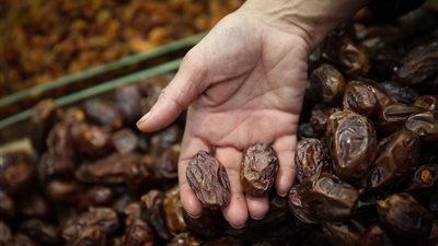 ضبط 210 عبوة 