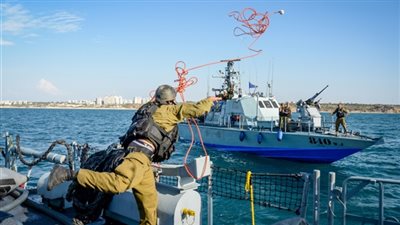 قوات الاحتلال تطلق الرصاص الحى على قوارب الصيادين الفلسطينيين