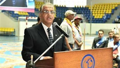المهندس محمد عبد العظيم رئيس النادي العام لهيئة قناة السويس: دوري الأساسي تنظيم الأنشطة الرياضية والثقافية للعاملين.. وقادرين على العودة لـ