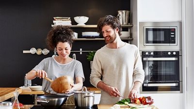 9 مخاطر تواجه المرأة خلال وقفتها بـ