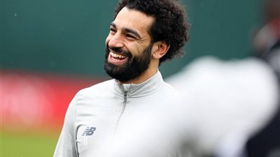 محمد صلاح يفاجئ الجميع ويعلن موقفه النهائي من الصيام في نهائي 