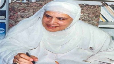 نشأت الديهي: زينب الغزالي كانت عميلة للمخابرات الأمريكية
