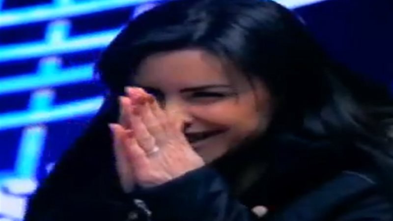 الفنانة نور