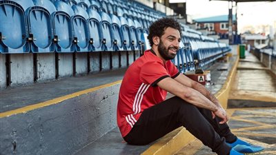 صور: محمد صلاح يصل مقر تدريبات ليفربول استعدادًا للسفر إلى كييف