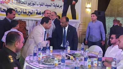 ذبح ٤ عجول فى مأدبة افطار ضخمة لتكريم أسر الشهداء وحفظة القرآن بالمحلة 