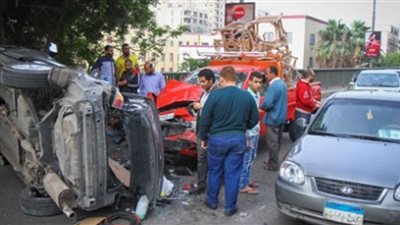 إصابة 5 أشخاص بينهم أجانب في حادث تصادم 3 سيارات أعلى كوبري أكتوبر 