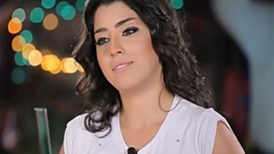 أيتن عامر.. النغشة بلون ورائحة بحري 
