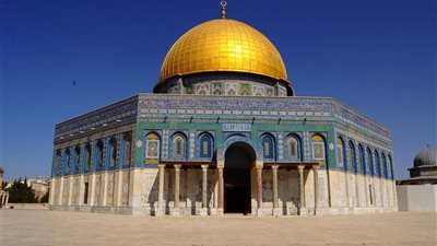 عاجل |هيئة الأوقاف الإسلامية: 200 ألف أدوا صلاة الجمعة في المسجد الأقصى