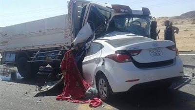 إصابة 6 اشخاص أثر انقلاب سيارة بـ