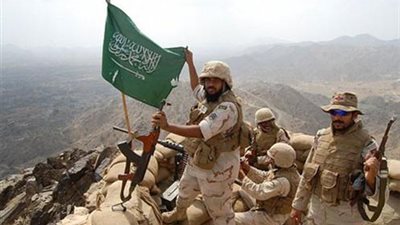 التحالف العربي يستهدف مسلحين حاولوا الهجوم على مطار 