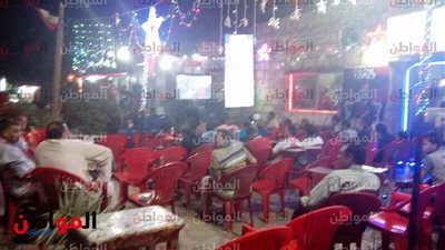 صور| توافد المواطنين على مقاهي الوادي الجديد لـ