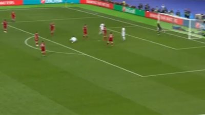 فيديو.. بيل يسجل هدفاً عالمياً في شباك ليفربول