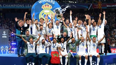 صور.. احتفالات لاعبي ريال مدريد بعد التتويج بـ
