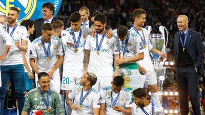 برشلونة يهنيء ريال مدريد بفوزه بـ
