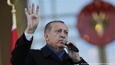فيديو| خبير اقتصادي: سياسة أردوغان جعلت تركيا على حافة الإفلاس