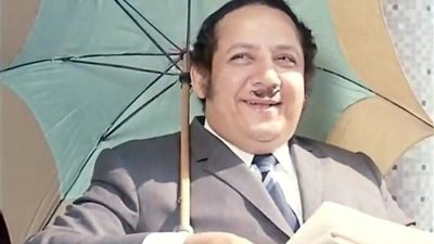 في ميلاد ملك الكوميديا جورج سيدهم..  لقطات مضحكة ومحببه من جمهوره فى التلفزيون
