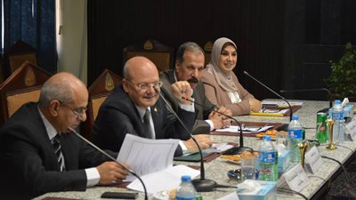 جامعة الزقازيق: التصحيح الإلكتروني شرط للتدريس بـ