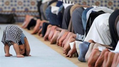 فيديو| حكم الشرع في اصطحاب الأطفال إلى المساجد؟