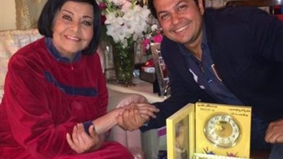 عيسوي ناعيًا سمراء النيل : رحلتٍ دون وداع 