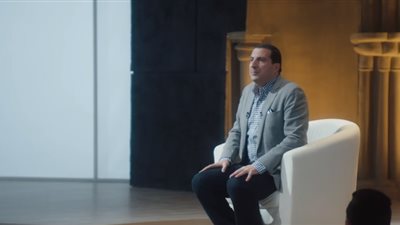 فيديو| عمرو خالد: الحسد سلسلة تؤدي إلي النار 