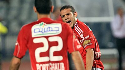 صورة| أبوتريكة ينعي وفاة نجل محمد فضل 