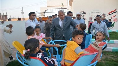 محافظ الوادي الجديد يفتتح 3 حضانات أطفال بـ