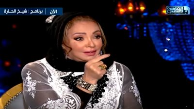 فيديو| شهيرة تكشف كواليس حب محمود يس لها 