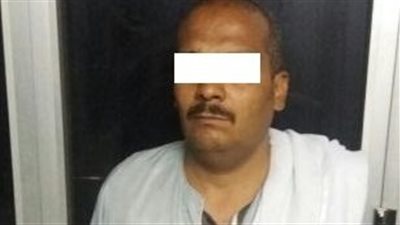 ضبط شخص لاتجاره فى النقد الأجنبي خارج السوق المصرفي بـ