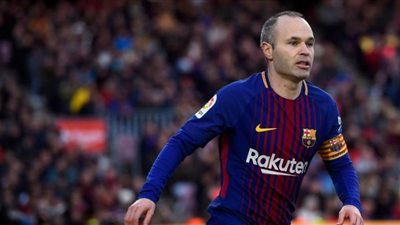 برشلونة يواصل عملية البحث عن خليفة إنييستا