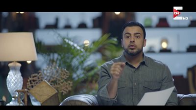 فيديو| مصطفى حسني يجيب على حيرة شرعية ضرب الزوج لزوجته 