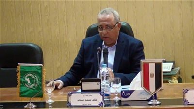 توزيع 500 كرتونة مواد غذائية على الجمعيات الأهلية بـ