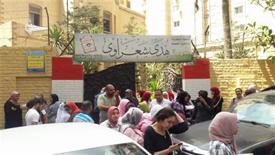 فيديو| فرحة بين طلاب الثانوية العامة 2018 بـ