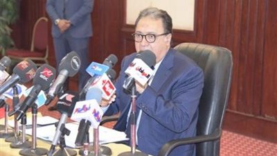 وزير الصحة يبحث سبل تطبيق منظومة التأمين الصحي الجديد مع السفير الكويتي