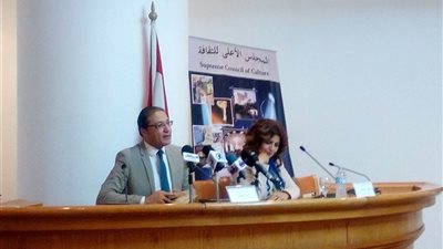 صور| مشادة كلامية بين إسلام عفيفي ومحمد العدل على هامش ندوة 
