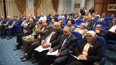 تعليم البرلمان تناقش تعديلات المساعدات الأمريكية 