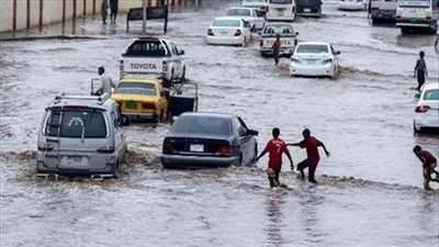الفياضانات تغرق شوارع 