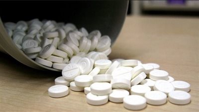 سقوط عاطلين بحوزته 20 جرام هيروين و13 قرص مخدر في القليوبية