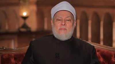 فيديو| الدكتور علي جمعة يوضح الفرق بين البدع والإيمان؟