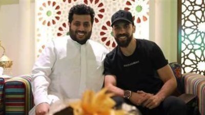 تركي آل الشيخ يحول مليون دولار لـ