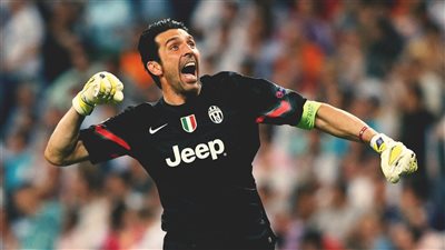 رسمياً| الاتحاد الأوروبي يعاقب بوفون وروما